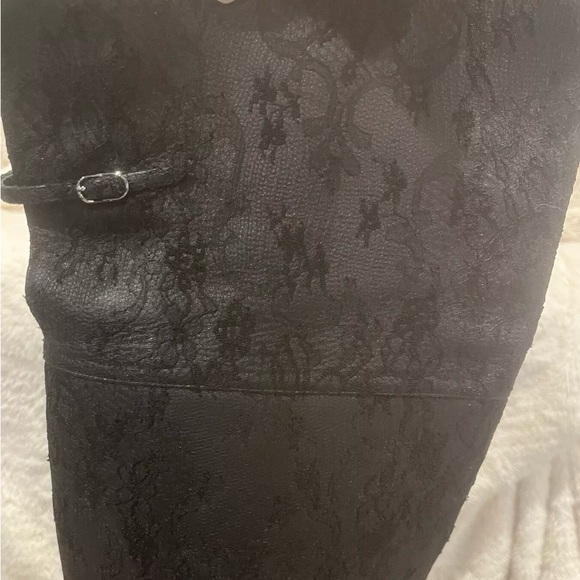 Gorgeous, preowned LACE  dolce Gabbana black high boots size 39 - Picture 2 of 5